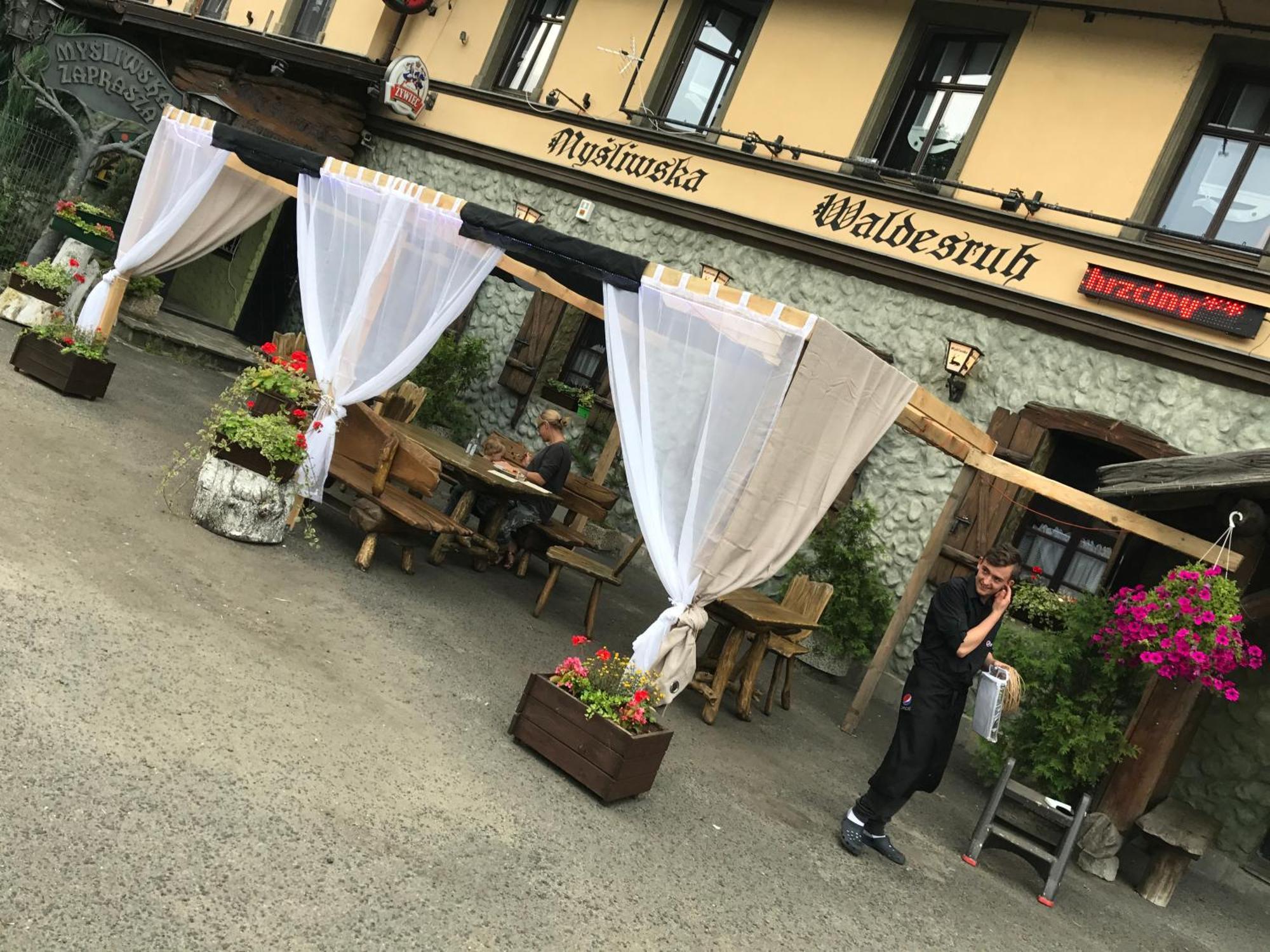 Zajazd Mysliwska Walidrogi Buitenkant foto